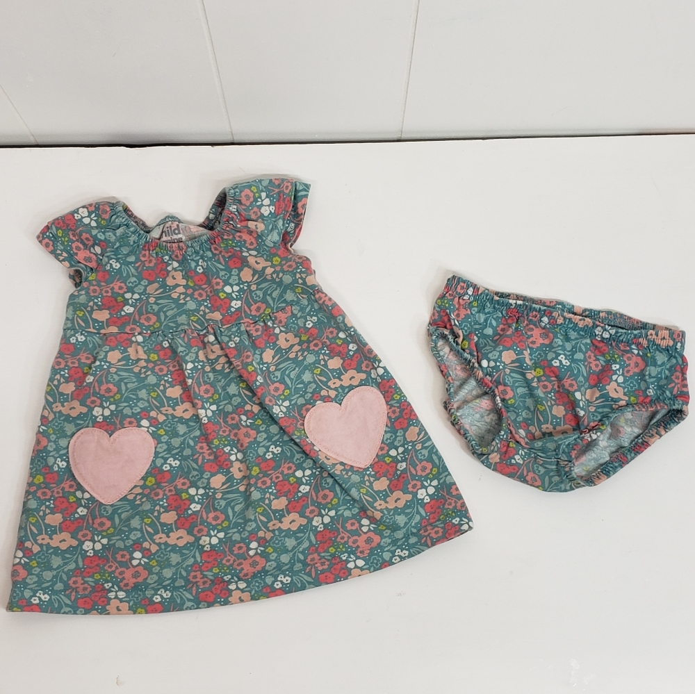3/$10 Carters Babygirl Matching Set 3-6 months